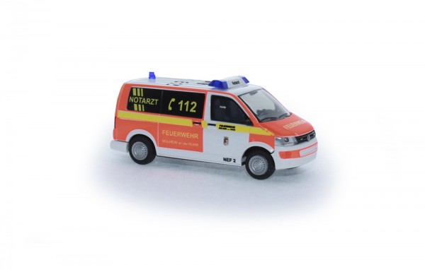Volkswagen T5 ´10 Notarzt FW Mülheim/Ruhr, 1:87